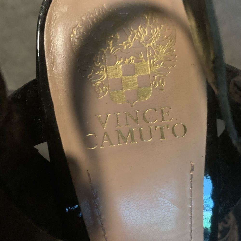Vince Camuto Black Patent heels Size 9.5 - Picture 13 of 13